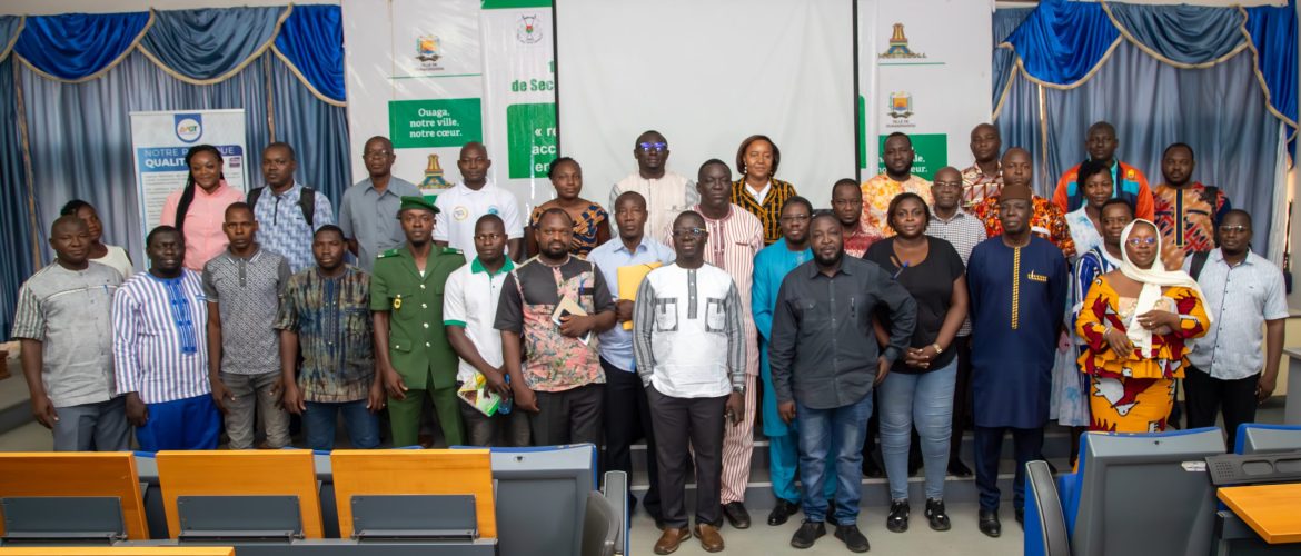 PHOTO DE FAMILLE OFFICIELLE